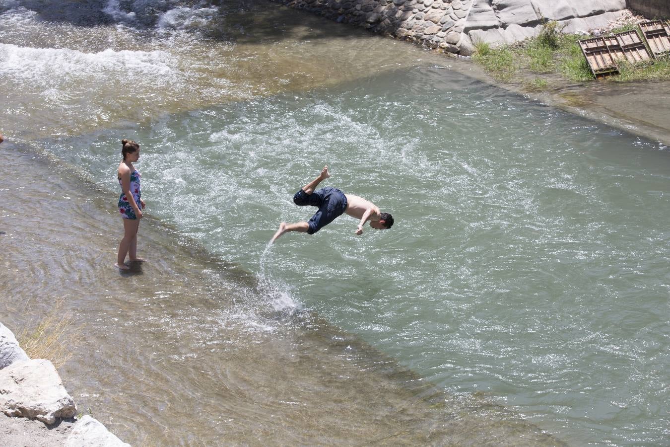 Granada sucumbe a la ola de calor