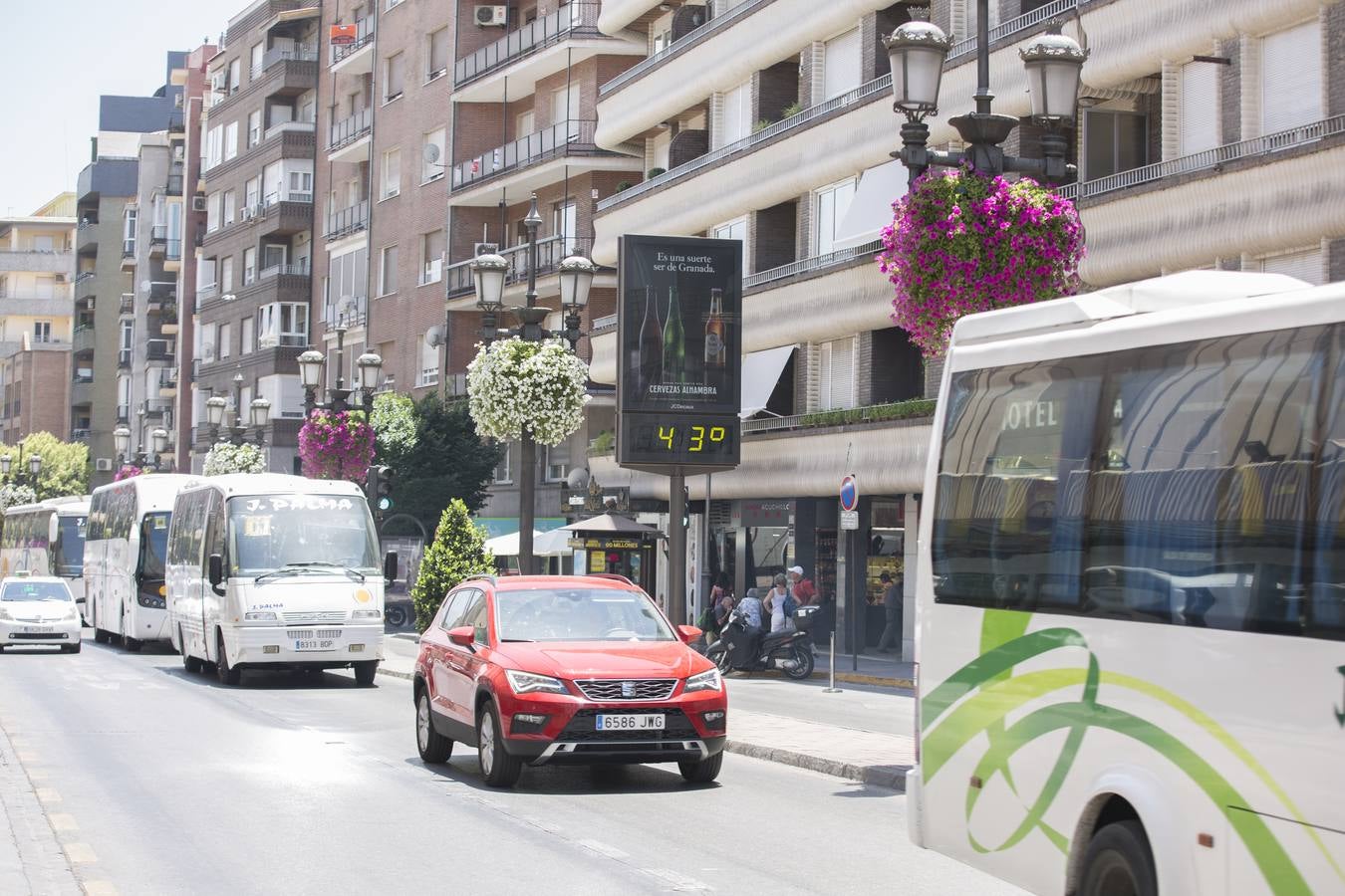 Granada sucumbe a la ola de calor