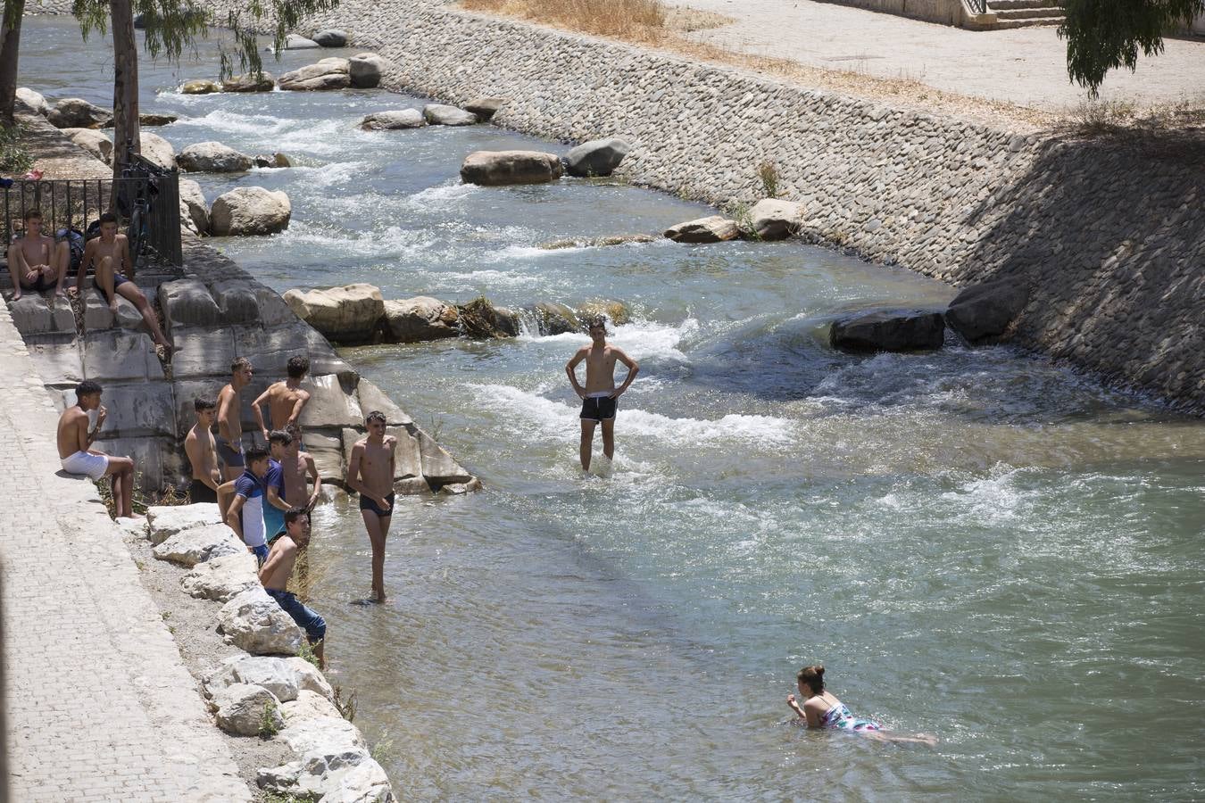Granada sucumbe a la ola de calor