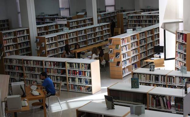 Biblioteca Francisco Villaespesa, la central pública del Estado en Almería.