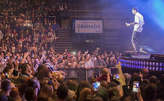 Melendi en uno de los últimos conciertos de su gira.