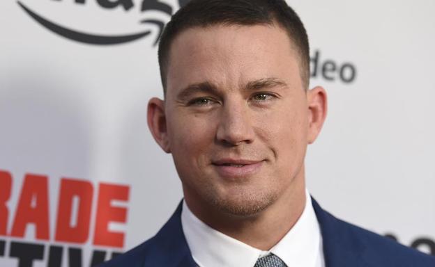 El sexy baile de Channing Tatum con la dependienta de una gasolinera