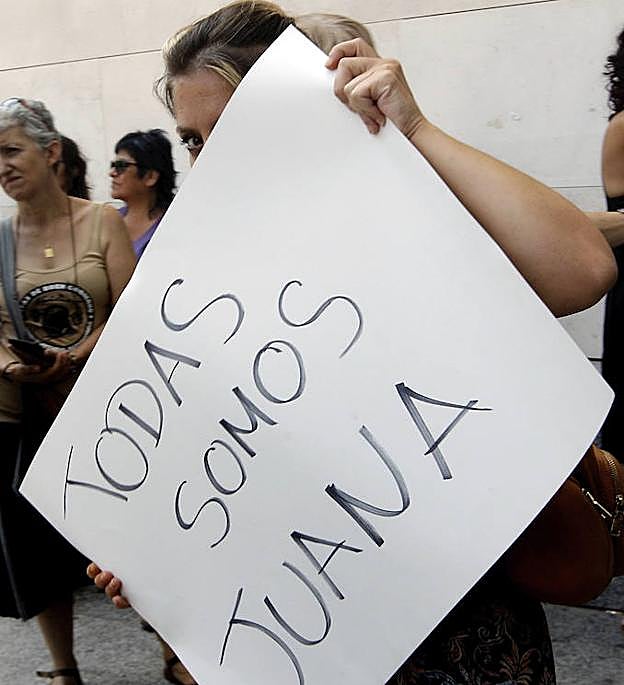 Justicia remitió el jueves pasado a Italia la denuncia que Juana Rivas presentó hace más de un año por presunto maltrato