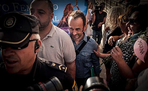 El padre de los hijos de Juana Rivas dice que no es un "terrorista" y pide que se busque a los niños