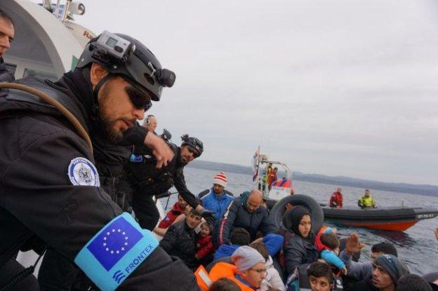 Operación de rescate de 'Frontex' en alta mar.