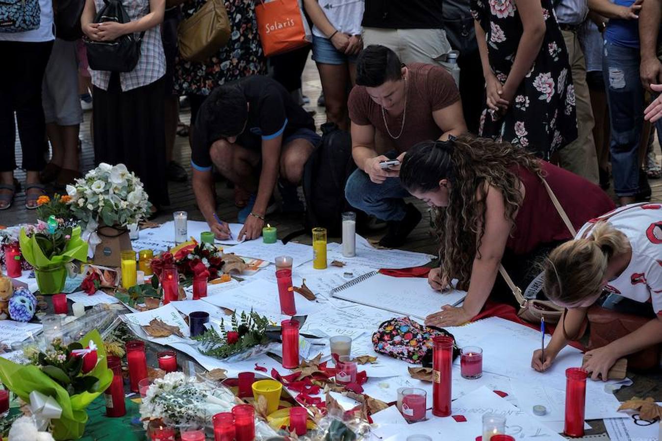 Las Ramblas vuelven a la normalidad después del atentado.