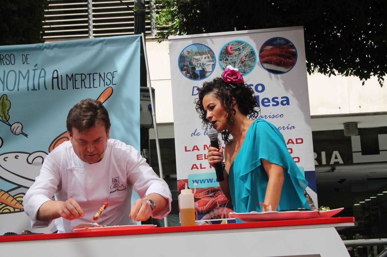 Rebeca Ruiz se alza con el primer premio del concurso de gastronomía con una receta en honor a su familia