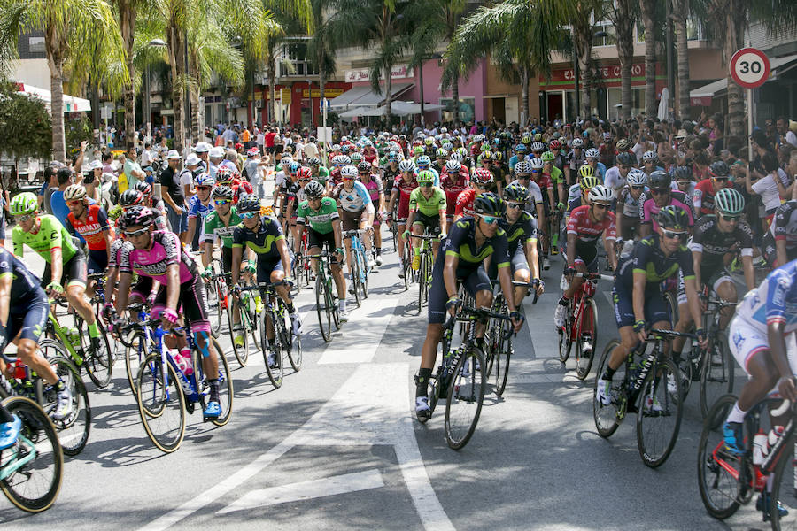 La carrera ha partido de la Ronda Sur para recorrer las principales calles de la ciudad