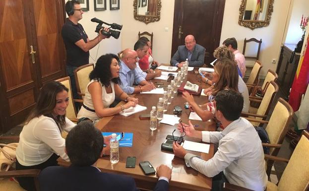 El Ayuntamiento de Jaén se marca como prioridades la lucha contra el desempleo y mantener la prestación de servicios