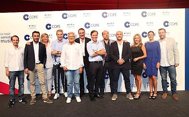 Carlos Herrera vuelve a madrugar