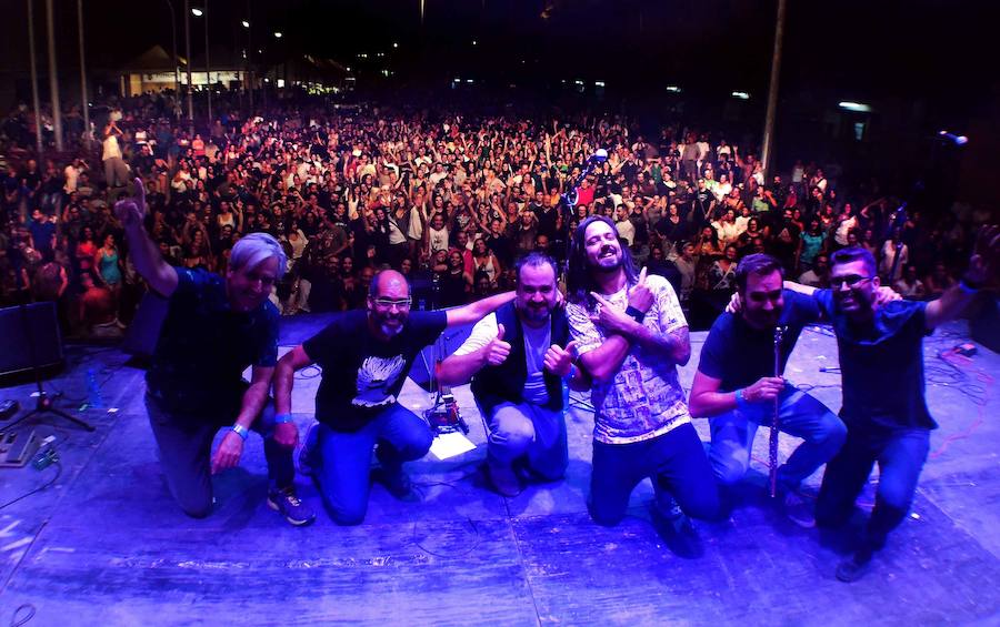 La Mari protagonizó un concierto con tintes de despedida en una noche llena de energía en el Zaidín