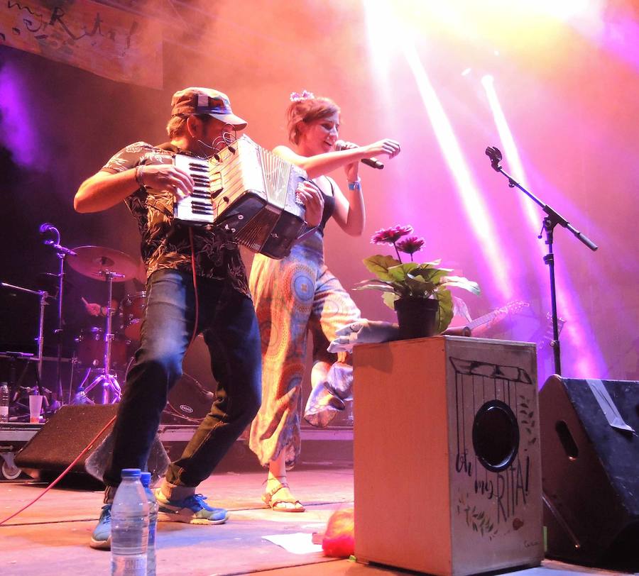 La Mari protagonizó un concierto con tintes de despedida en una noche llena de energía en el Zaidín