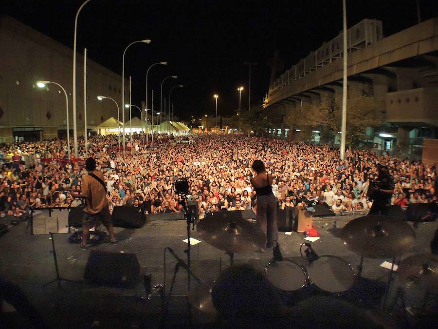 La Mari protagonizó un concierto con tintes de despedida en una noche llena de energía en el Zaidín