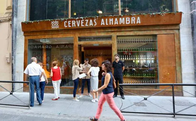 Espacio inaugurado ayer en la calle Alhóndiga 31.