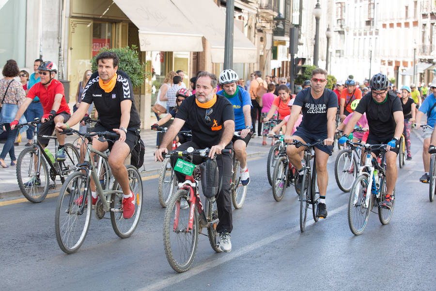 El pelotón salío a las 12.30 horas de la Fuente de las Batallas 