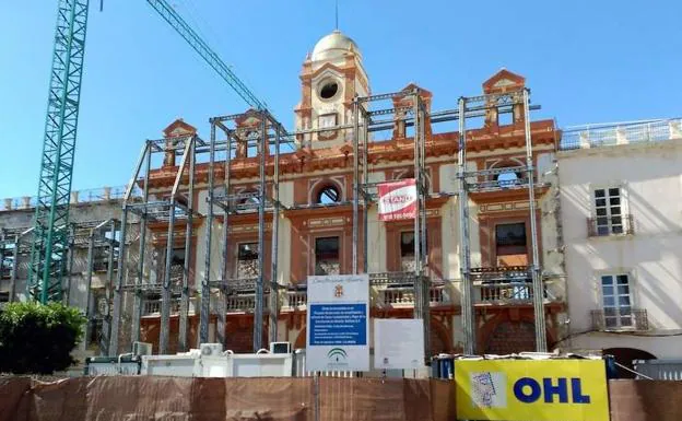 El Ayuntamiento licitará en octubre la redacción del proyecto para reformar la Plaza Vieja, según asegura la Junta