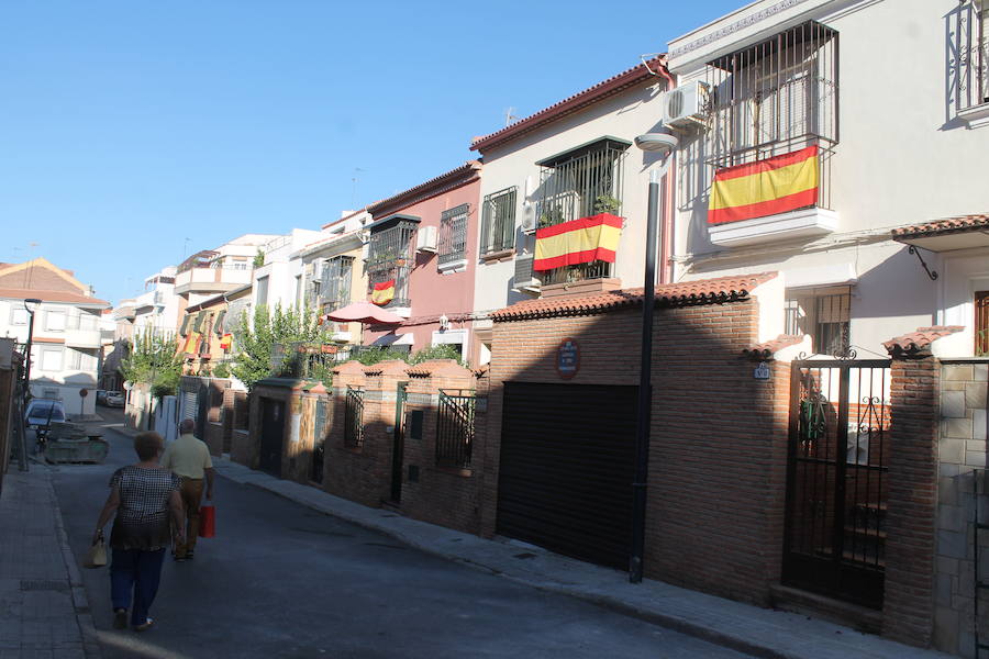 Muchos jienenses se 'adelantan' al alcalde, colocando la rojigualda en sus balcones y ventanas