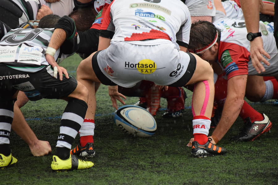 El césped artificial del Estadio de la Juventud-Emilio Campra provoca heridas e infecciones en los practricantes del rugby. 