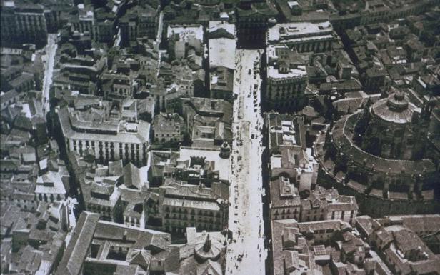 La Gran Vía de Granada en una imagen de los años 30 