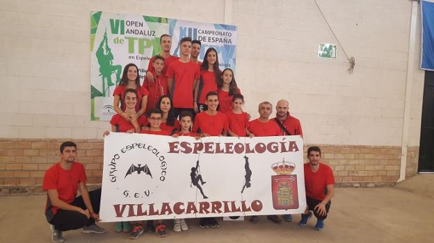 Integrantes del Grupo de Espeleología de Villacarrillo, desplazados al XII Campeonato de España.