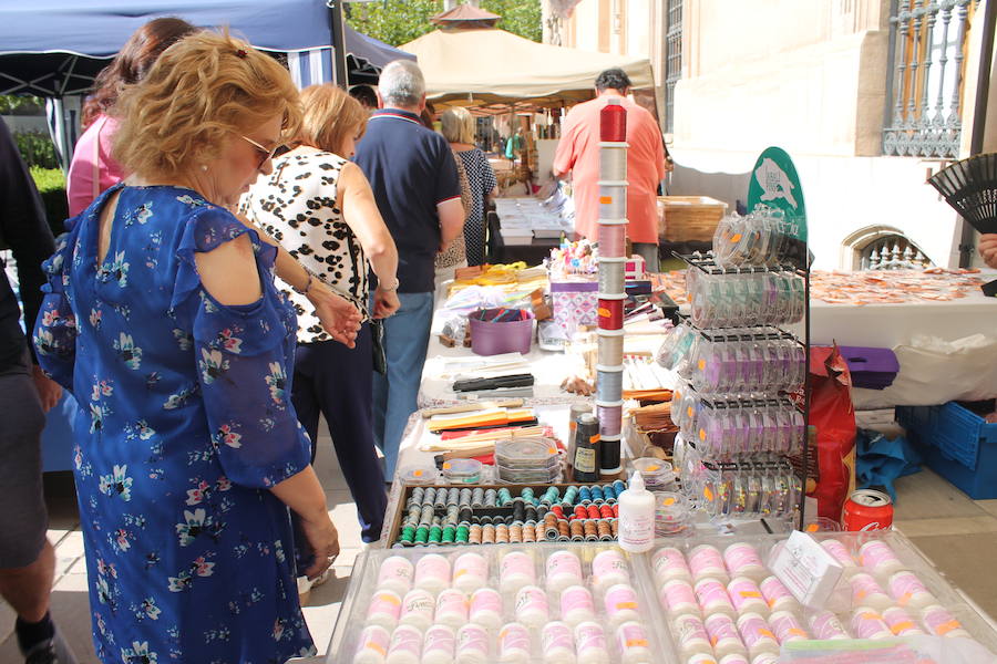 La segunda jornada de la Feria de San Lucas ha traído consigo bailes, teatro y música en las calles del centro jienense