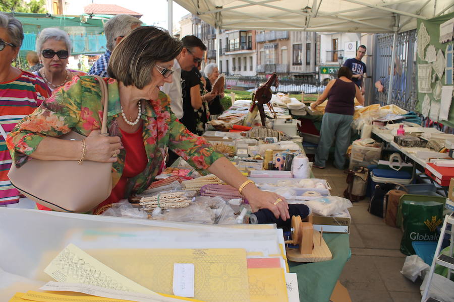 La segunda jornada de la Feria de San Lucas ha traído consigo bailes, teatro y música en las calles del centro jienense