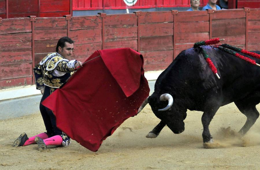 Salen a hombros Diego Ventura, Curro Díaz y El Fandi en el segundo y último festejo de San Lucas