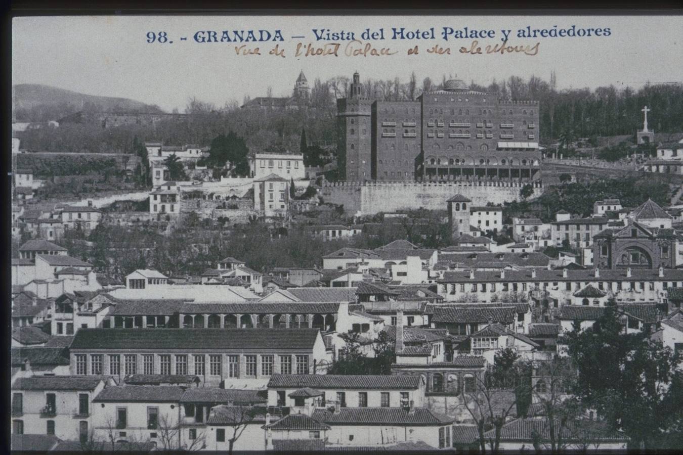 El hotel Alhambra Palace se convierte en el cinco estrellas más antiguo de España después de haber acometido una renovación general de sus habitaciones y cuartos de baño para adaptarse a la normativa vigente de cinco estrellas