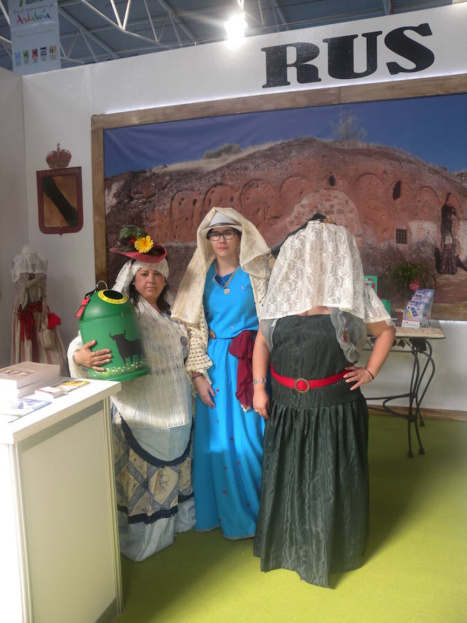 La Junta apuesta por reforzar la comercialización exterior del turismo de interior e internacionalizar las pymes