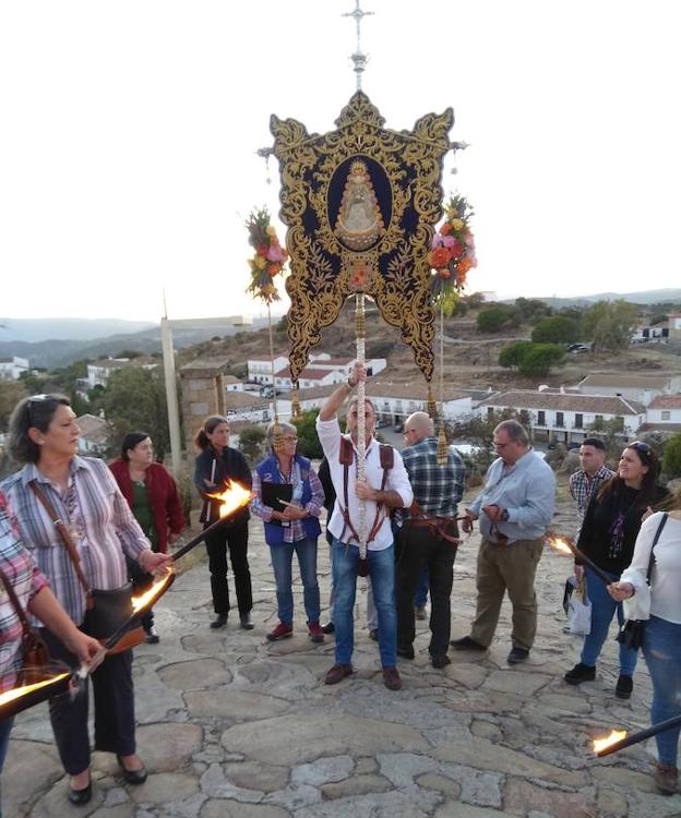 Peregrinación extraordinaria de la Hermandad del Rocío de Jaén al Santuario de la Virgen de la Cabeza
