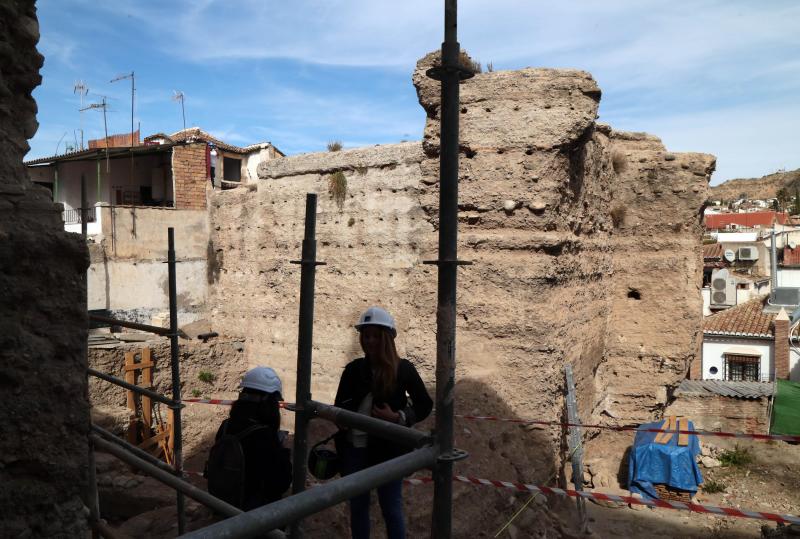 Una muralla &#039;escondida&#039; en el Albaicín