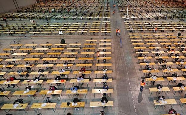 Guía completa de las oposiciones en Andalucía: todas las plazas que se convocan