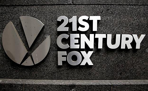 Placa en la entrada de la sede de 21st Century Fox. 