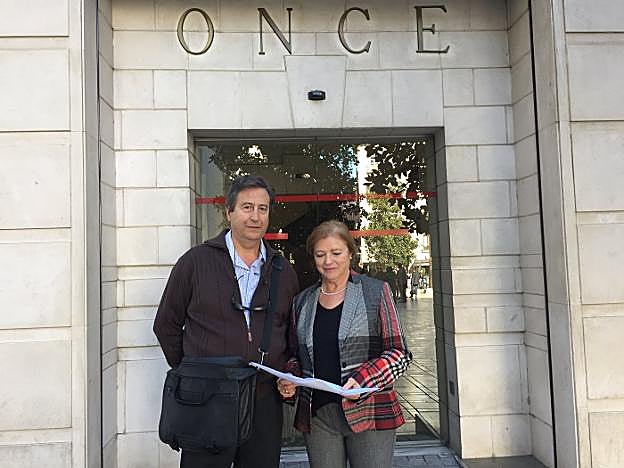 Salguero y Herrera, ayer en la sede de la ONCE.