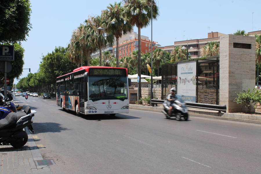 Atentos a los cambios en las paradas de autobús de Almería