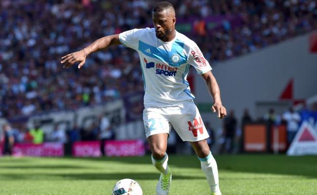 Evra, durante un partido con el Olympique de Marsella. 