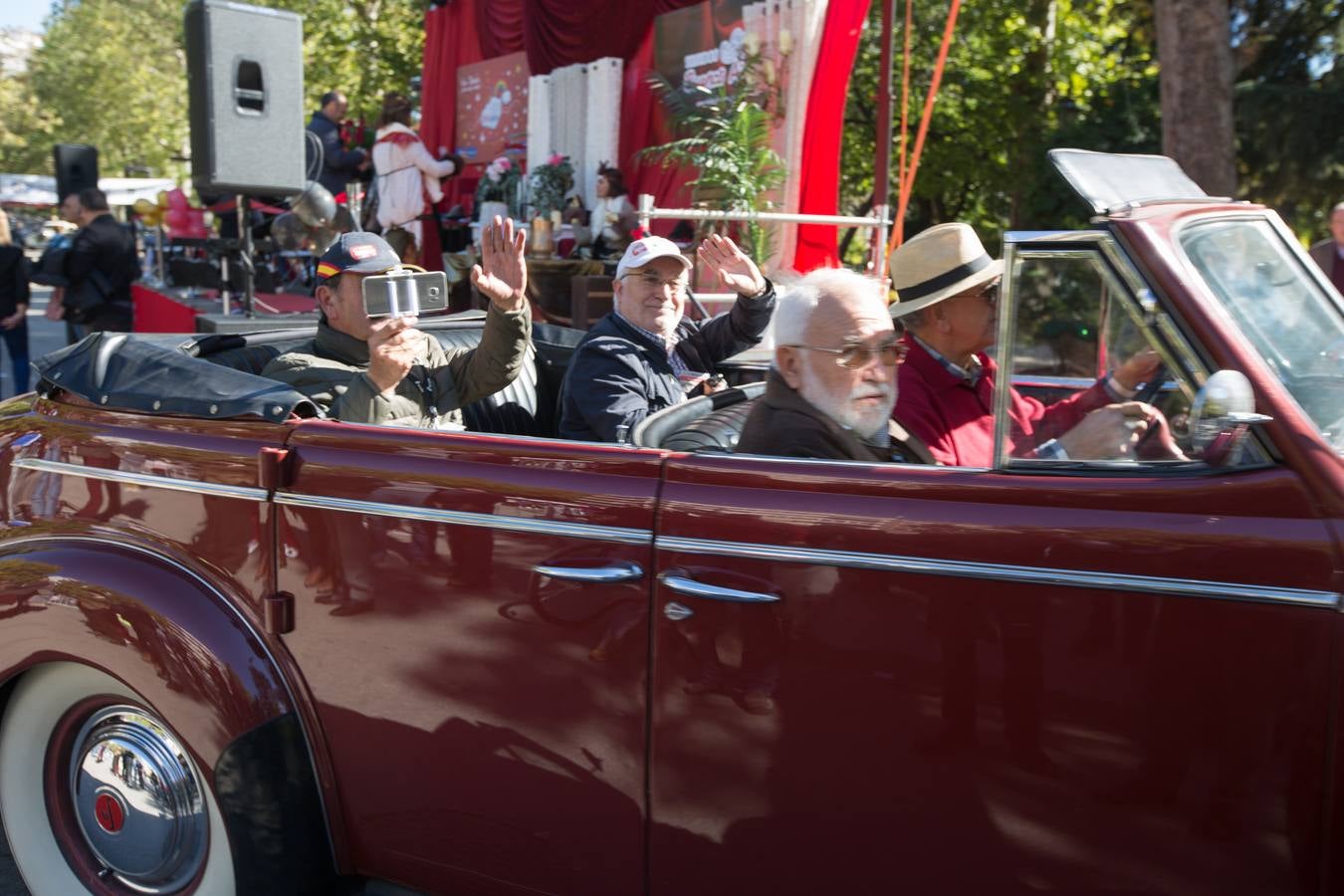 XIII edición de la ruta Reale de coches antiguos, una de las citas más importantes del sector