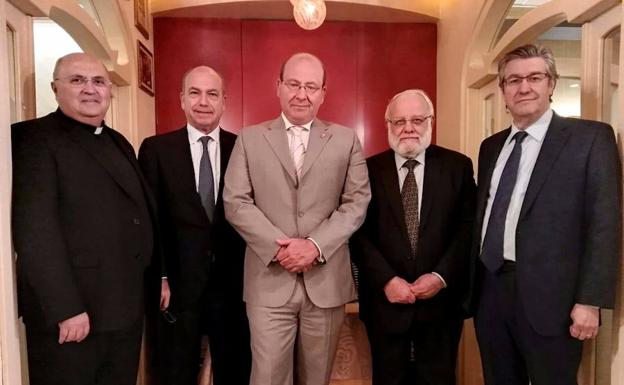 El alcalde recaba apoyos en Madrid para el Premio Ibn Shaprut