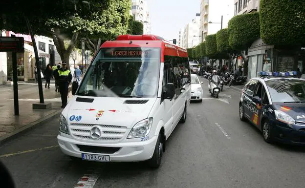 Microbús del Casco Histórico, línea 1 de la red de transporte público de Almería.