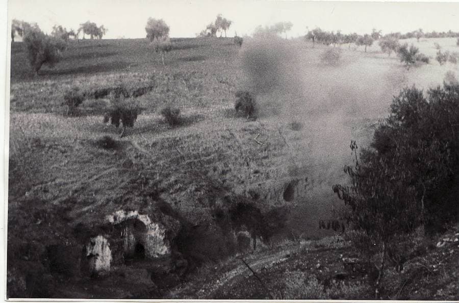 Voladura de las cuevas del Barranco en 1952 