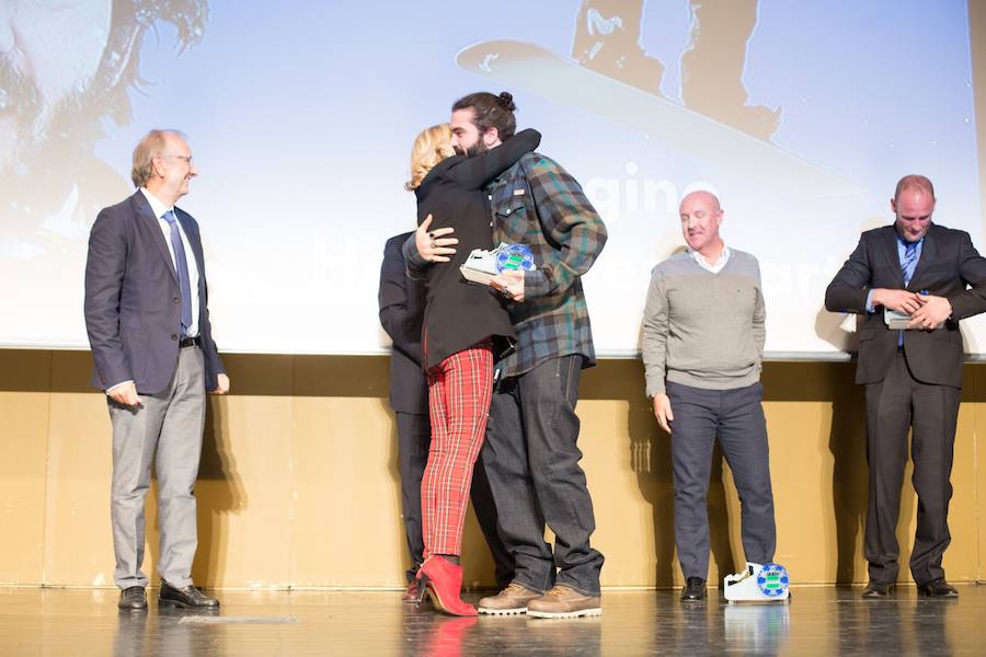 La III Gala del Deporte Blanco premió al corredor olímpico junto con el Centro de Alto Rendimiento y el profesor Pablo Gómez