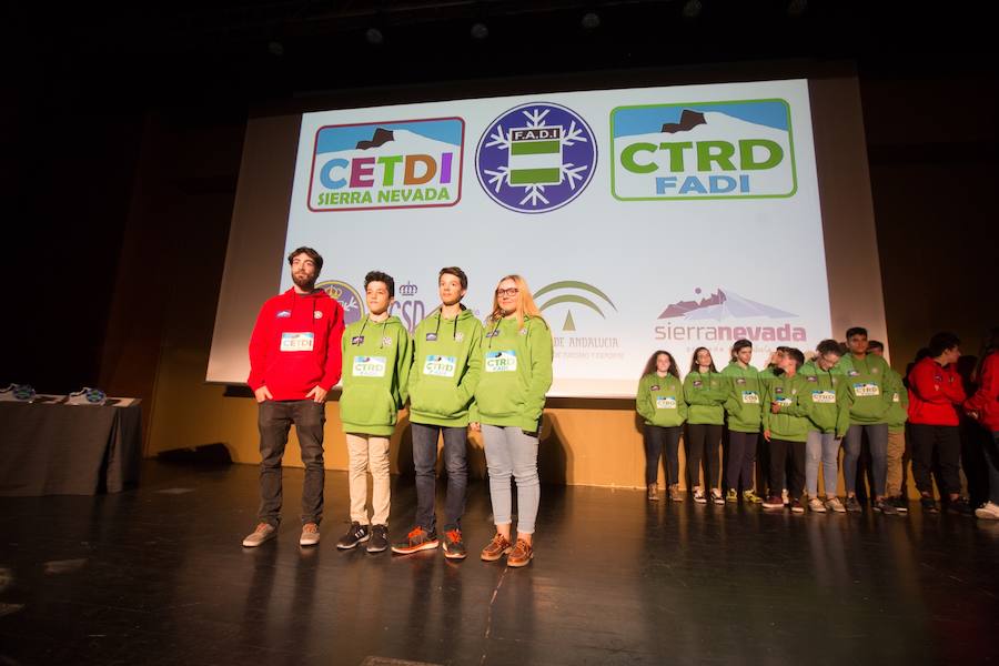 La III Gala del Deporte Blanco premió al corredor olímpico junto con el Centro de Alto Rendimiento y el profesor Pablo Gómez