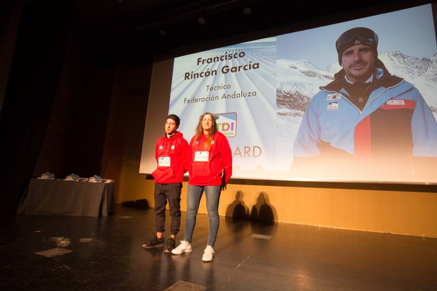 La III Gala del Deporte Blanco premió al corredor olímpico junto con el Centro de Alto Rendimiento y el profesor Pablo Gómez