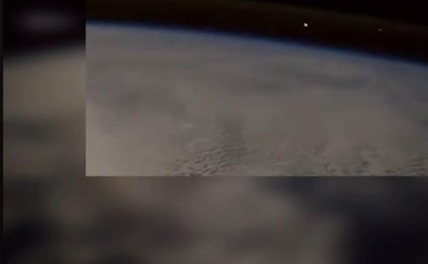 Espectacular vídeo grabado por un astronauta: así se ve un meteorito cayendo a la Tierra