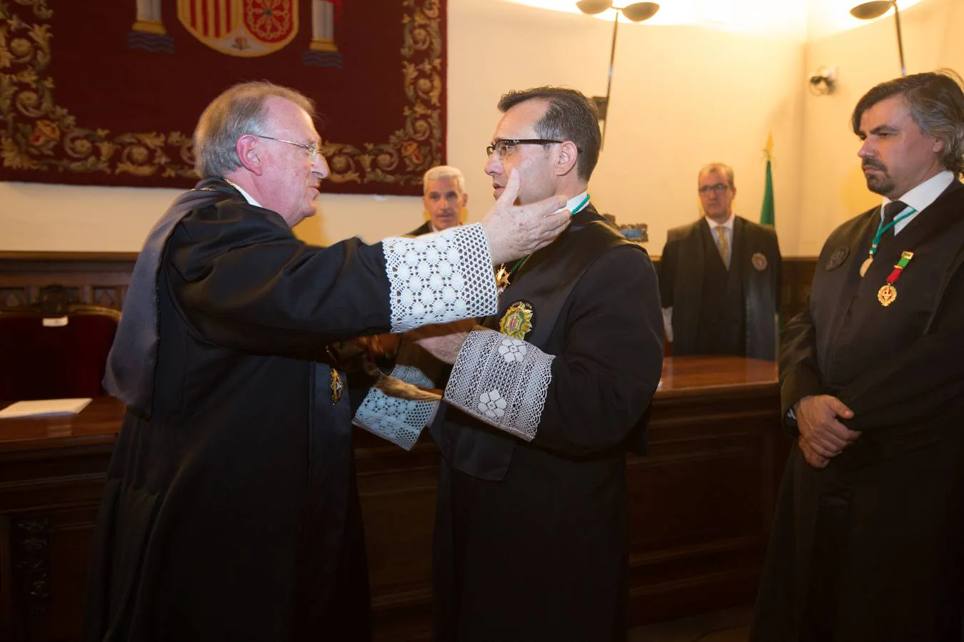 Medalla de Oro al Mérito Profesional para José Esteban Sánchez Montoya en el acto institucional del Colegio de Graduados Sociales de Granada