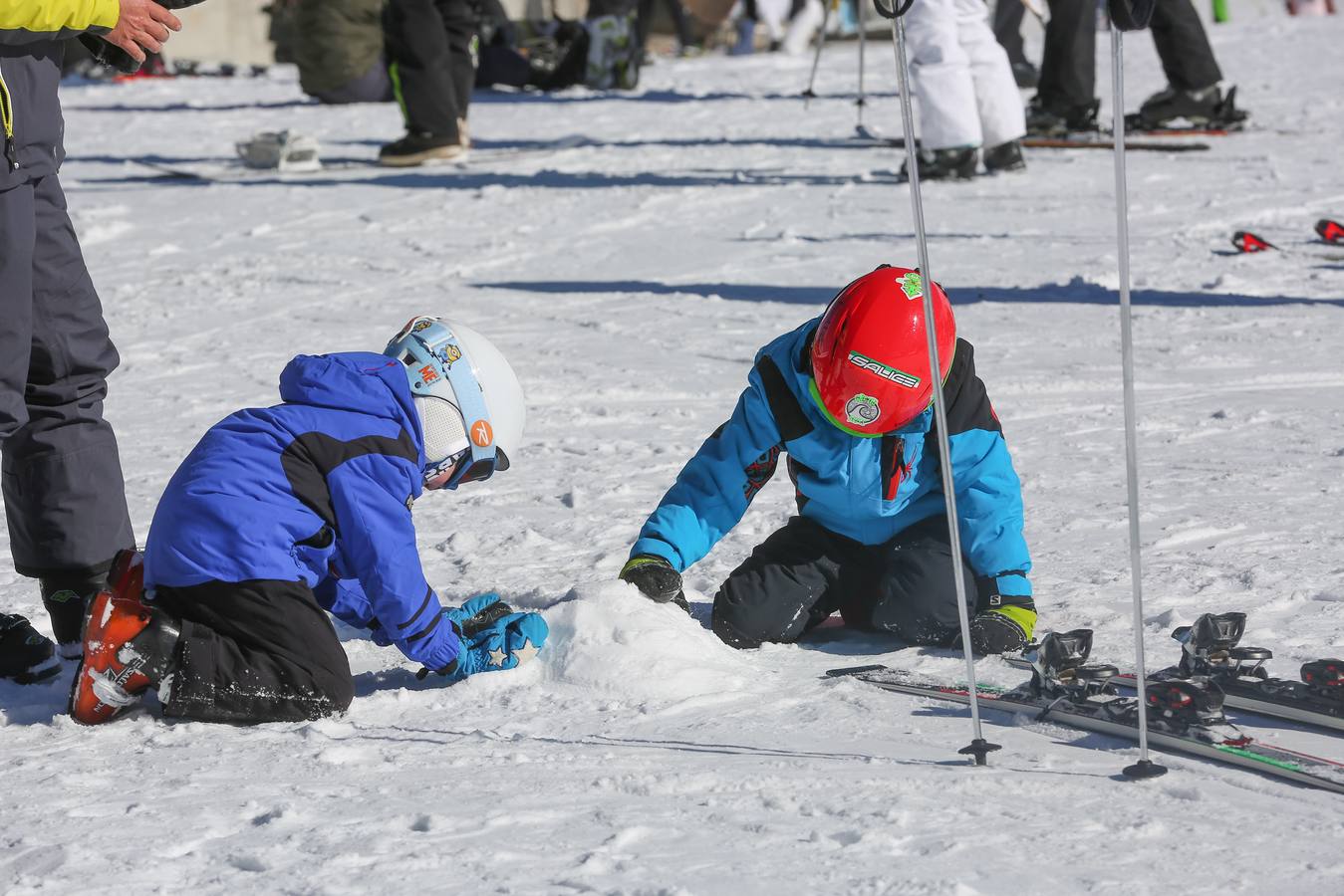 Sierra Nevada abrirá este puente el mayor desnivel esquiable de España con la pista 'El Río