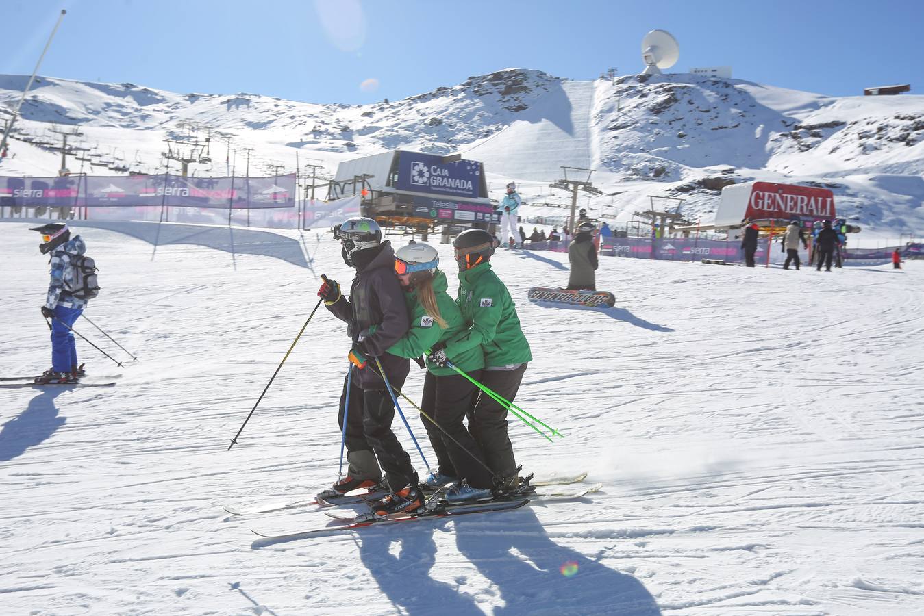 Sierra Nevada abrirá este puente el mayor desnivel esquiable de España con la pista 'El Río