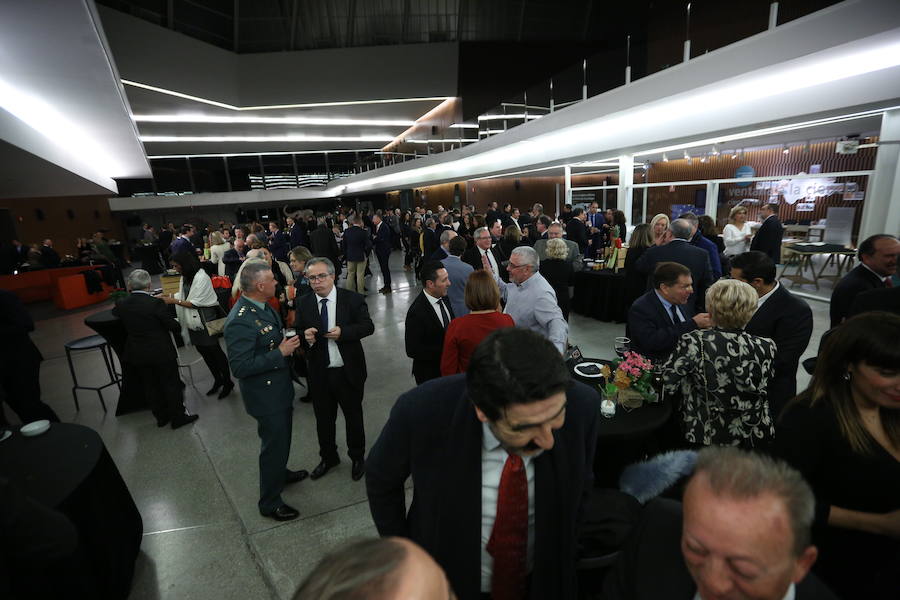 En buena compañía tras la entrega de los premios IDEALES