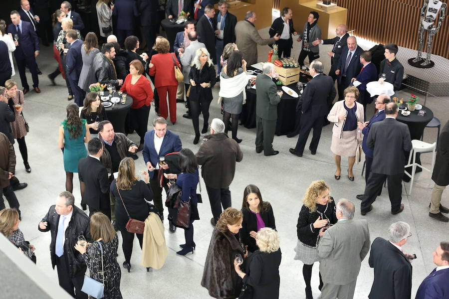 En buena compañía tras la entrega de los premios IDEALES