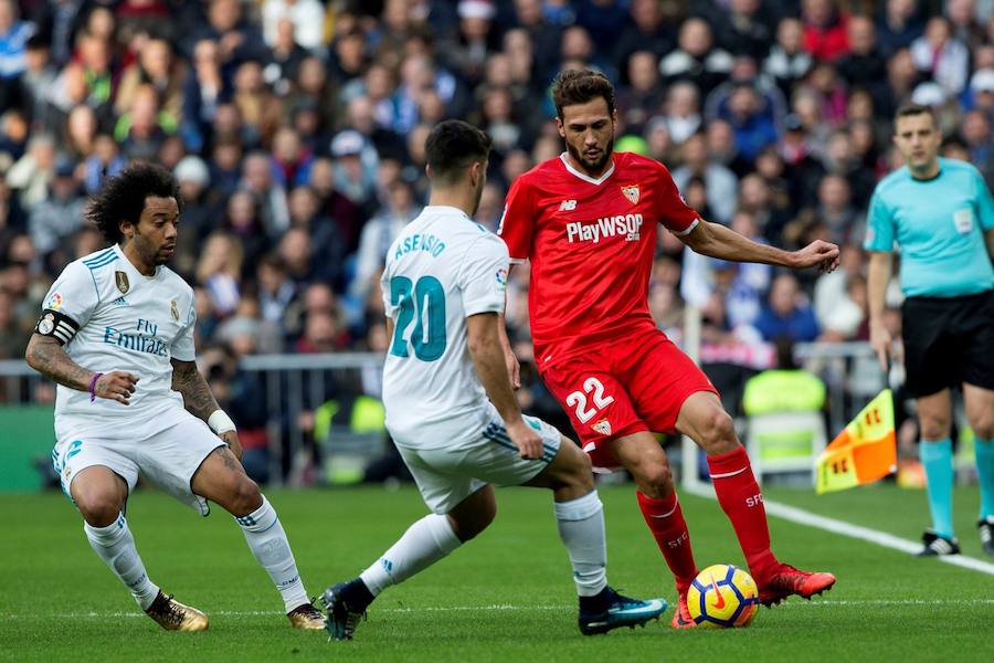 El Real Madrid golea al Sevilla por 5-0 en la primera parte del duelo correspondiente a la jornada 15. Nacho abrió la lata y Cristiano marcó un doblete. Kroos se sumó a la fiesta con un derechazo y Achraf anotó tras una carrera por banda derecha.